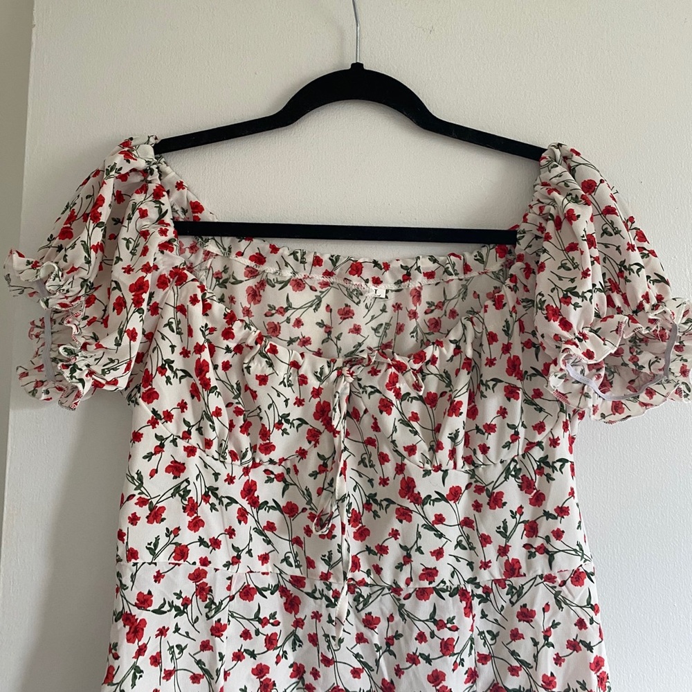 NWT Floral milkmaid dress